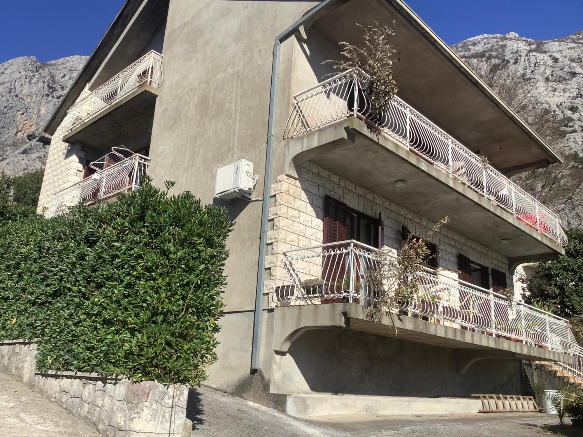 Koala 3 * Gornji Orahovac